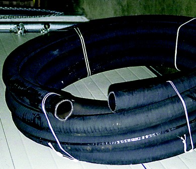 Click to enlarge - Extra heavy duty water delivery hose for arduous use. Thicker wall than 2001 and made with higher tensile textile cords.